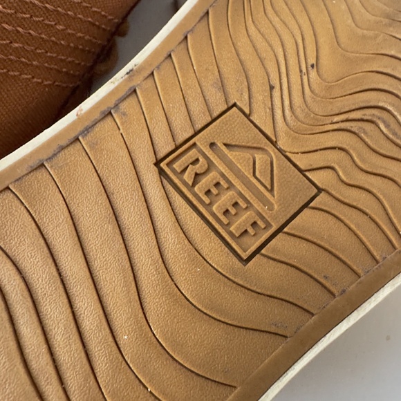 Reef Tan Sneakers - Picture 6 of 6